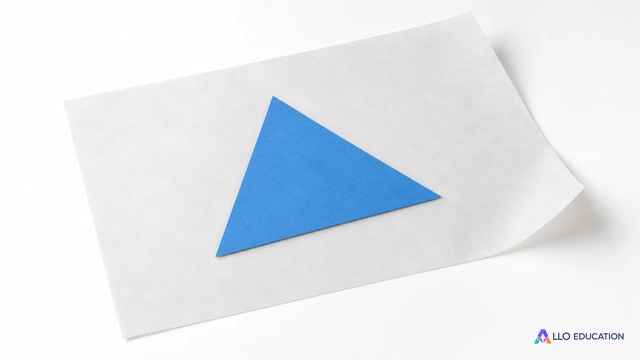 Une pièce triangulaire bleue sur une feuille de calque, sans données à mesurer.